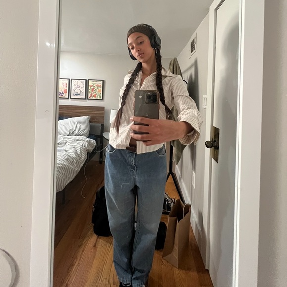 Meet your Posher, Mae c - Picture 1 of 1